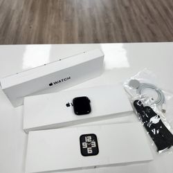 Apple Watch SE 2 Brand New In Box - BEST DEAL, UP TO 6 MONTHS WARRANTY