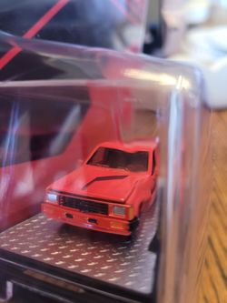 M2 Machines 1985 Toyota Truck with Camper Shell Red Chase