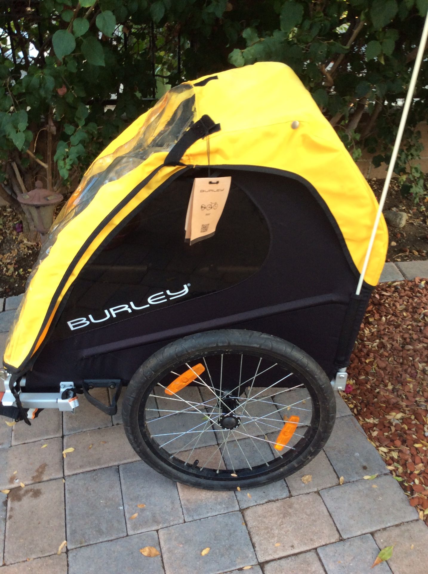 Burley Bee Bike trailer