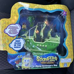 CultureFly The SpongeBob Movie "Flying Dutchmans Ship" Deluxe Vinyl Glow In Dark