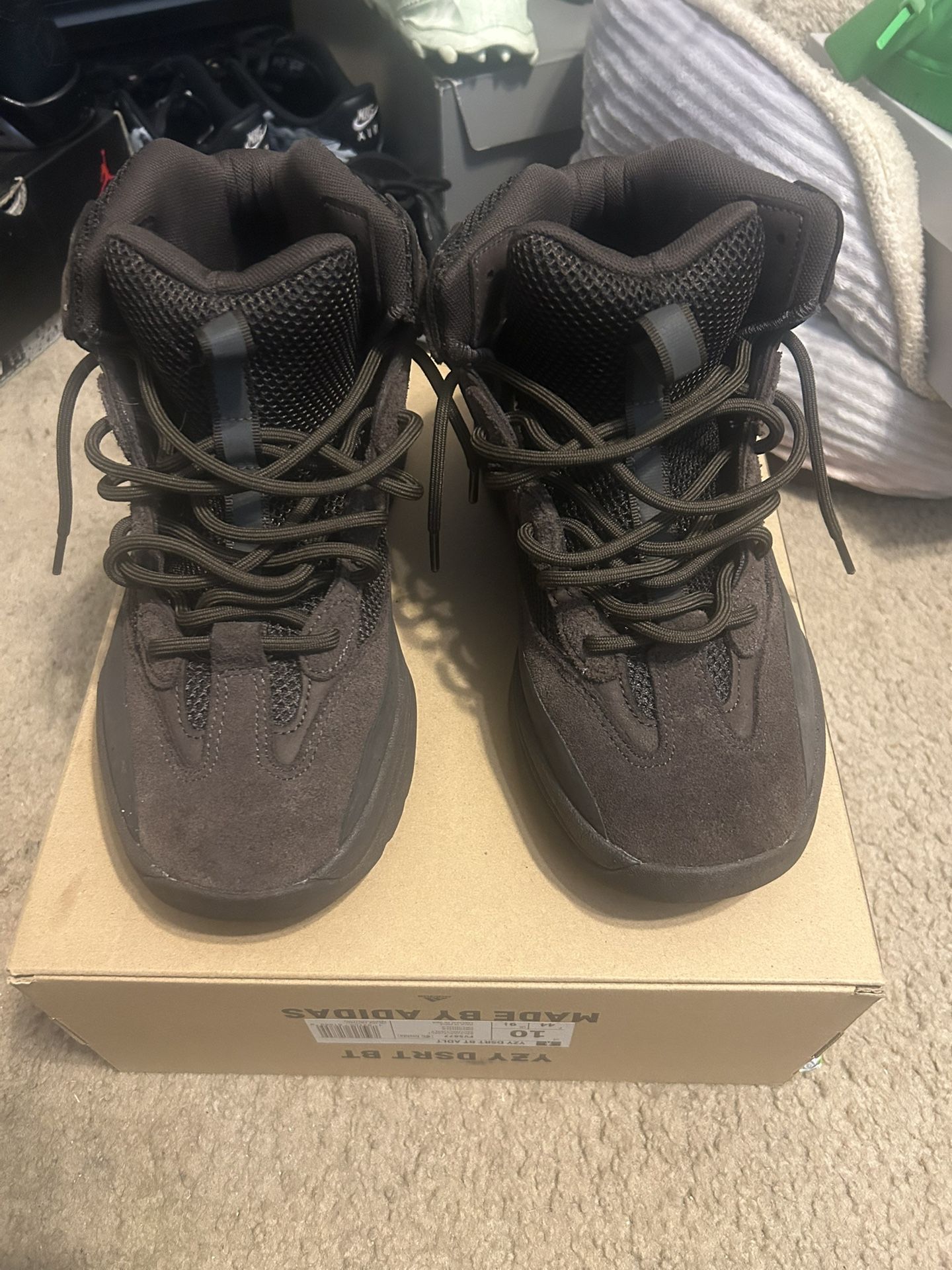 Yeezy Boot “oil” Size 10