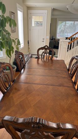 Traditional Carved Wood Dining Set - 96 in Extension Table with 6 Chairs