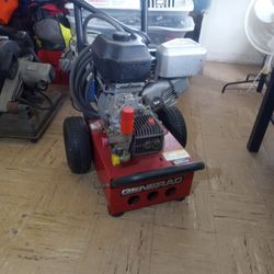 Generac 2300 PSI 2.9 Gallons A Minute. 6670 CP. Briggs 6 Horse