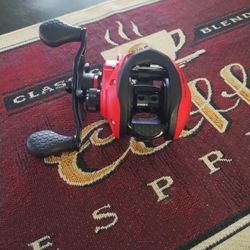 Lews Mach Smash Bait Caster Reel