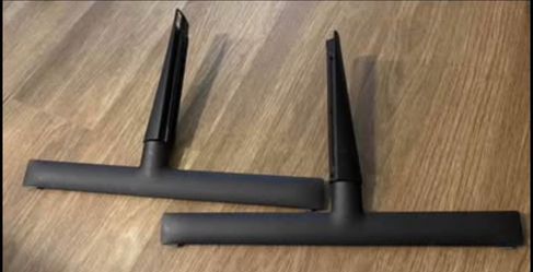 Samsung TV stand legs 85” (Original)
