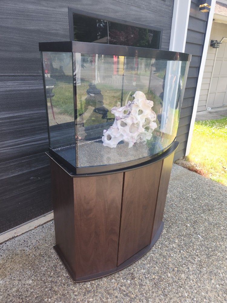 38 Gallon Bow Front Aquarium And Stand