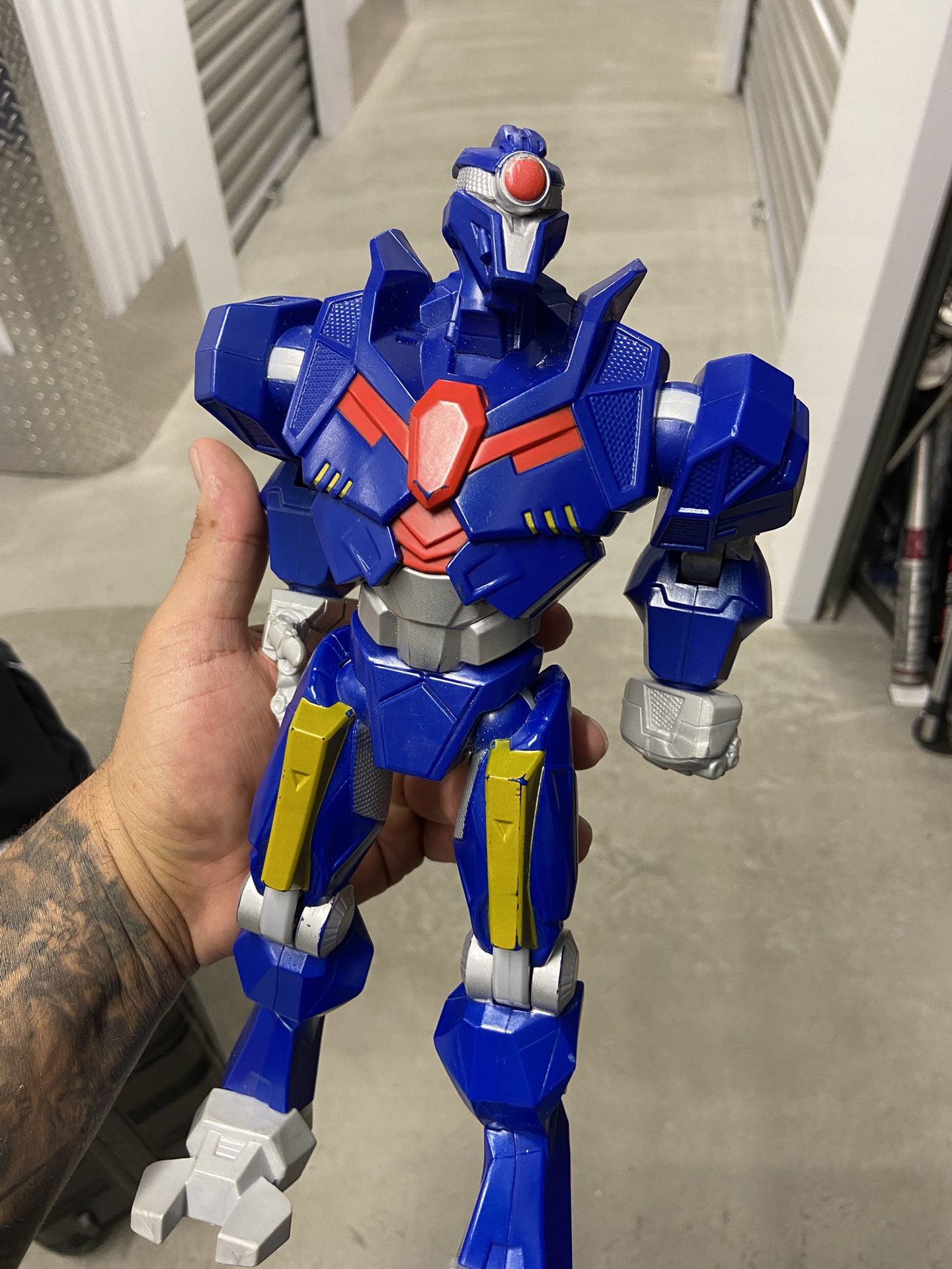 BAM! Beasts Aliens Mechs 11” Action Figure Jakks Pacific Co. SABER Toy Action