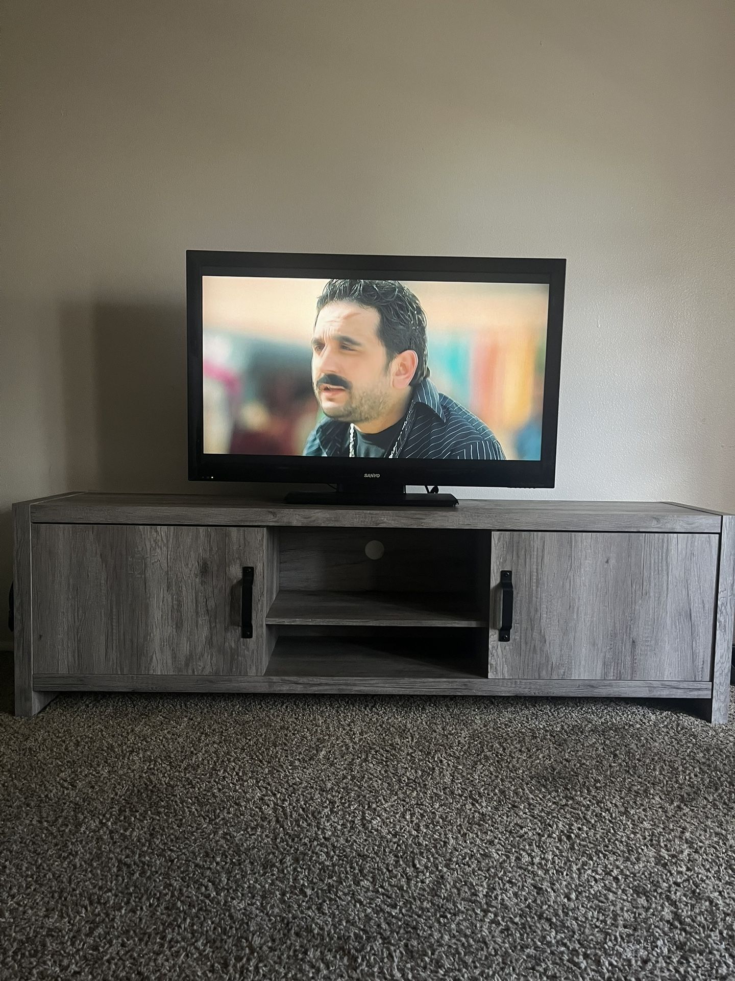 Sam Levitz Tv Stand
