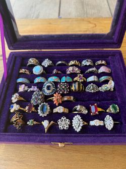 Vintage Costume Jewelry Ring Lot 403 Rings + Case