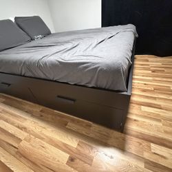 brand new bed only used for a few months 
