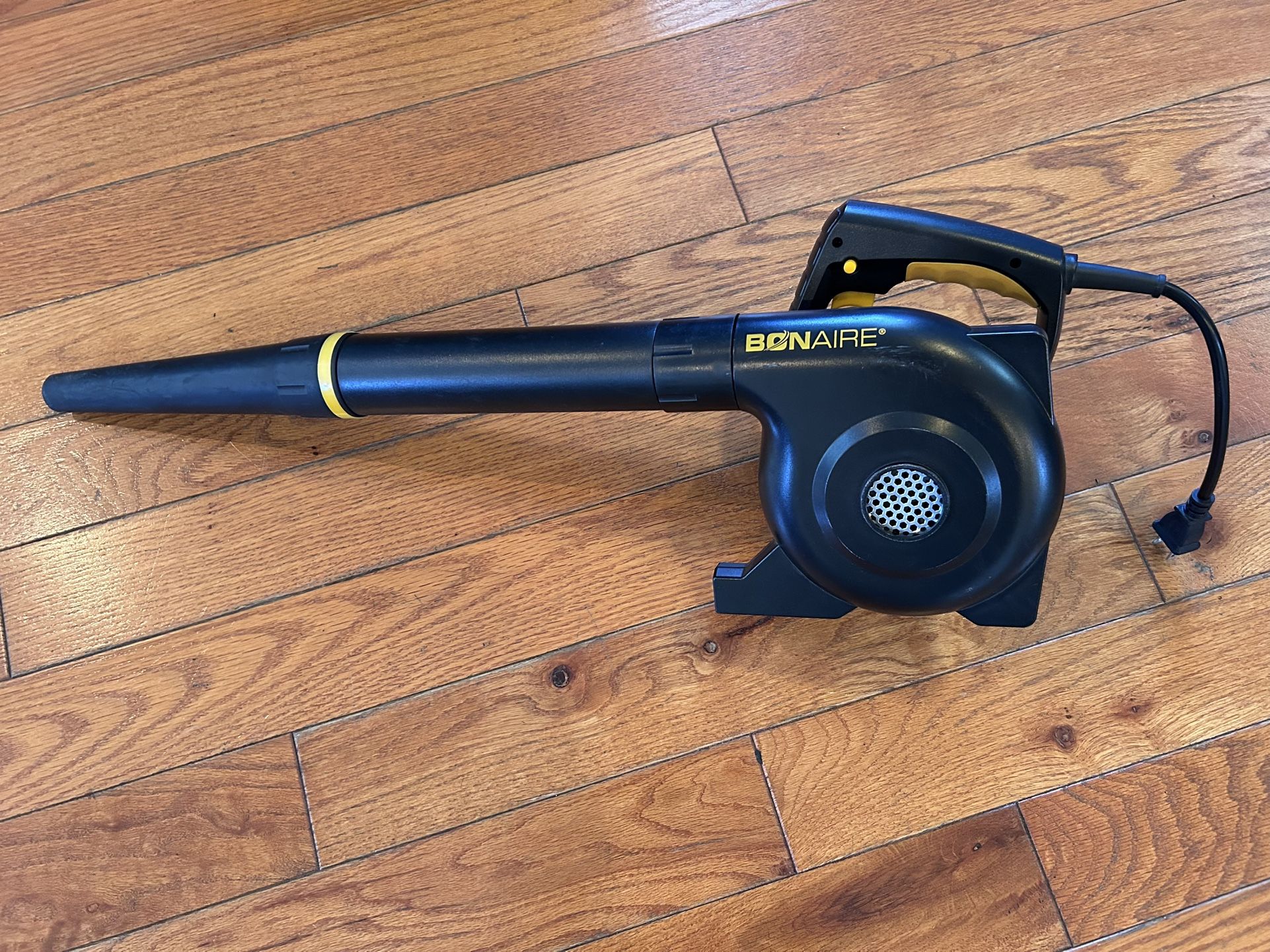 Leaf Blower