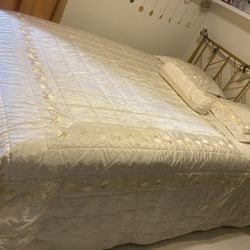 Brand New King Set. $70. Store Price $280. OBO