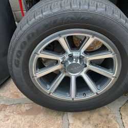 275/55R20 Wheel Silverado 