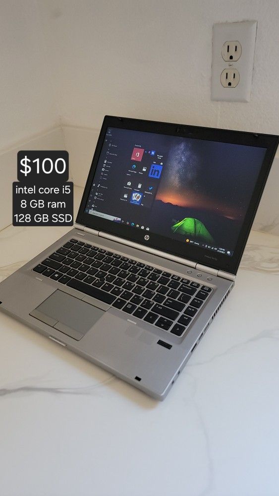 Hp elitebook laptop. Intel core i5. 8 GB ram. SSD. 👍Delivery Available👍👍Se Habla Español👍
