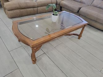 Traditional Vintage  Coffee Beveled Glass Insert Table 

