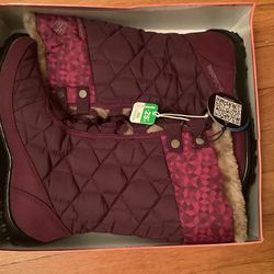 Columbia Boots Size 6