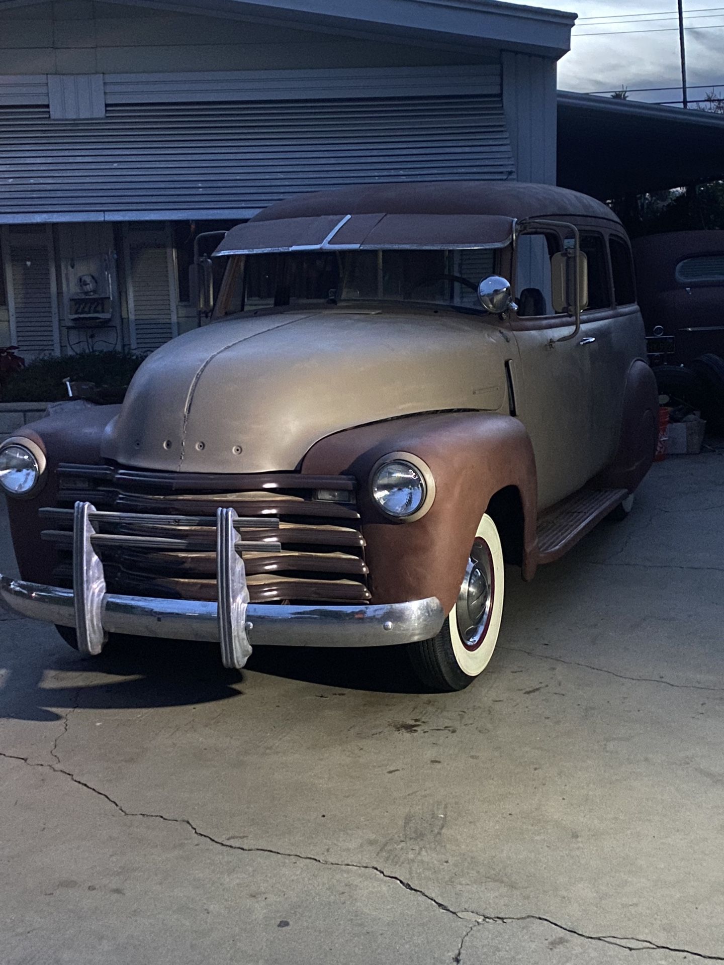 1949 Chevy Suburban Clamshell