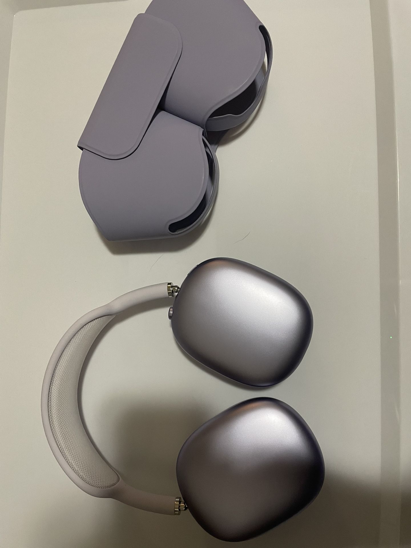 Purple AirPods Max