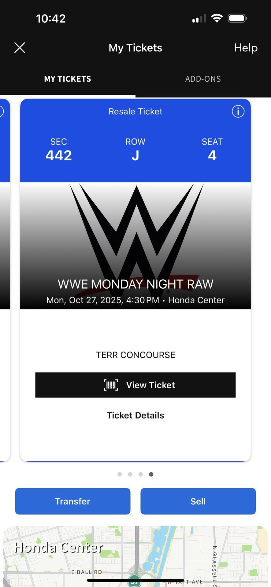 2 WWE RAW TICKETS 10/27