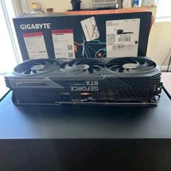 GIGABYTE NVIDIA GeForce RTX 4090 GAMING OC 24G 24GB GDDR6X Graphics Card 