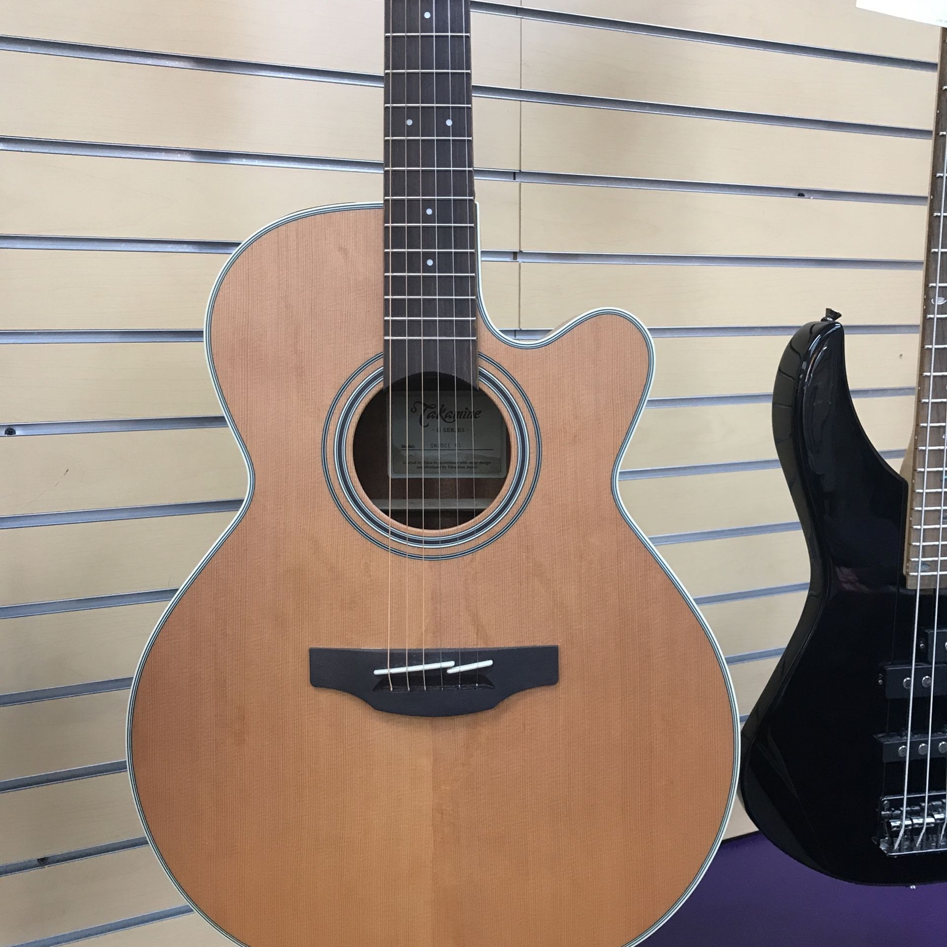 Takamine Gn20ce Acoustic /electric Guitar