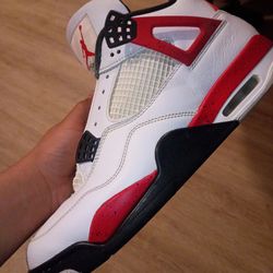 Jordan 4s