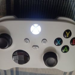 XBOX SERIES X CONTROLLER AND PRE-OWNED FIFA 21 AND FC 25 GAMES 🎮 BUNDLE $80 FINAL PRICE 