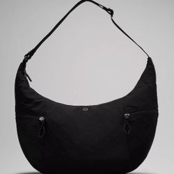Lululemon L6 Sidebag 