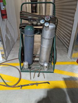 Oxygen And Acetylene Tanks Cutting Welder