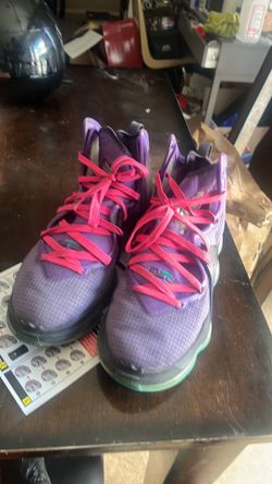 Nike LeBron 19