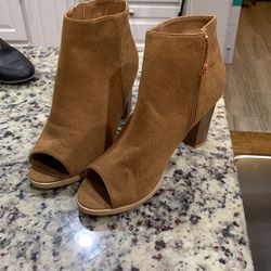 Women’s Open Toe Boots 