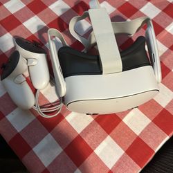 Meta quest 3s has box as well and charger