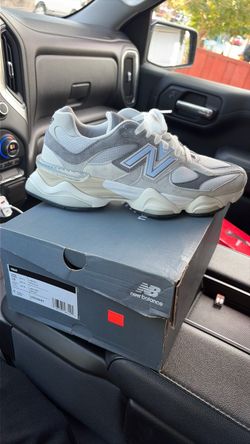 New Balance size 10