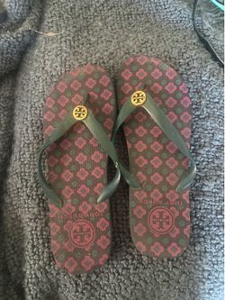 tory burch flip flops