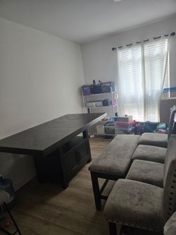Dining Table Set