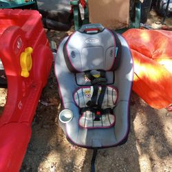 Graco Car seat 