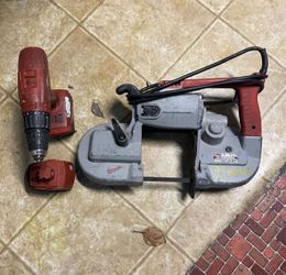 Brand Saw. Electric  Hilti Drill  18 Volt And Battery  18 V 
