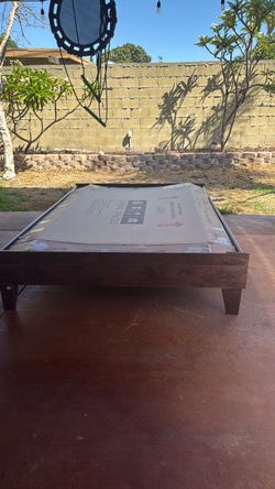 Bed / frame and mattress
