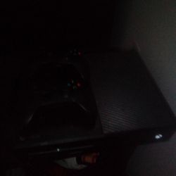 Xbox 1 with controllers