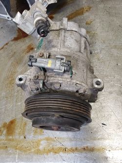 2007 2.2 Chevrolet Malibu AC compressor