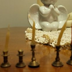 7 Candle Sticks With Sone Wicks