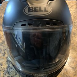 Bell Star MipsMotorcycle Helmet Size Med