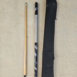 Bud Light Pool Cue and
case