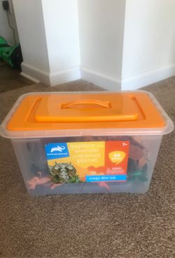 ANIMAL PLANET MEGA DINOSAUR CARRYING SET