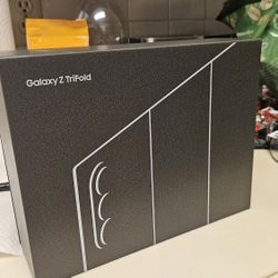 SAMSUNG TriFold!  Brand Spanking New In Box! Still Sealed!!!