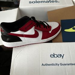 Nike Air Jordan 1Low FlyEase 