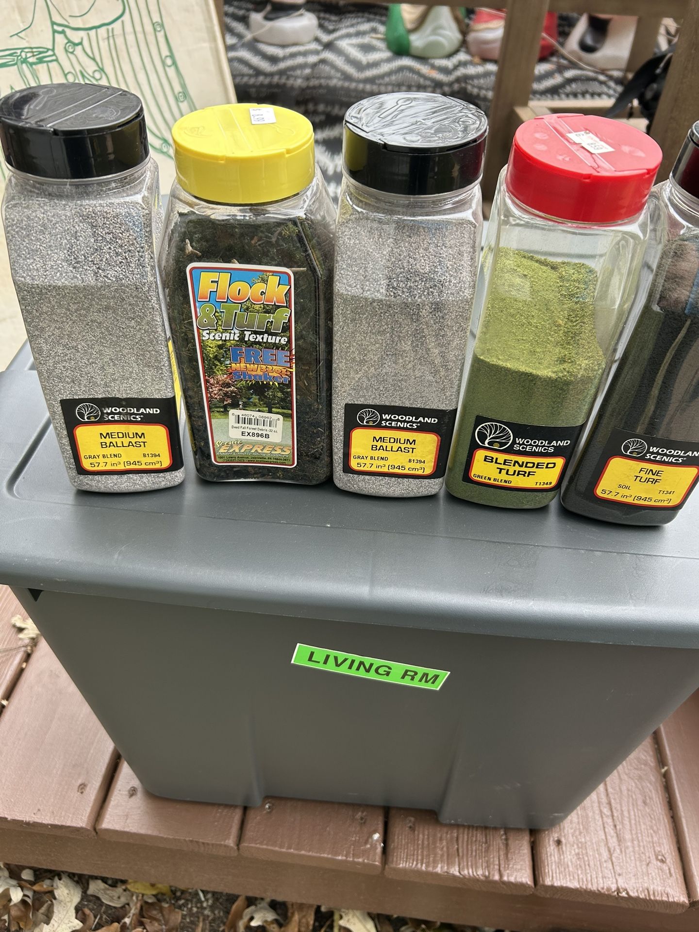 Leftover Modeling Supplies Static Grass Flock, Medium Ballast, Fine Turf Etc