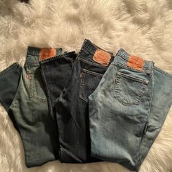 Mens Levis Jeans Size 30 X 32 $20 each