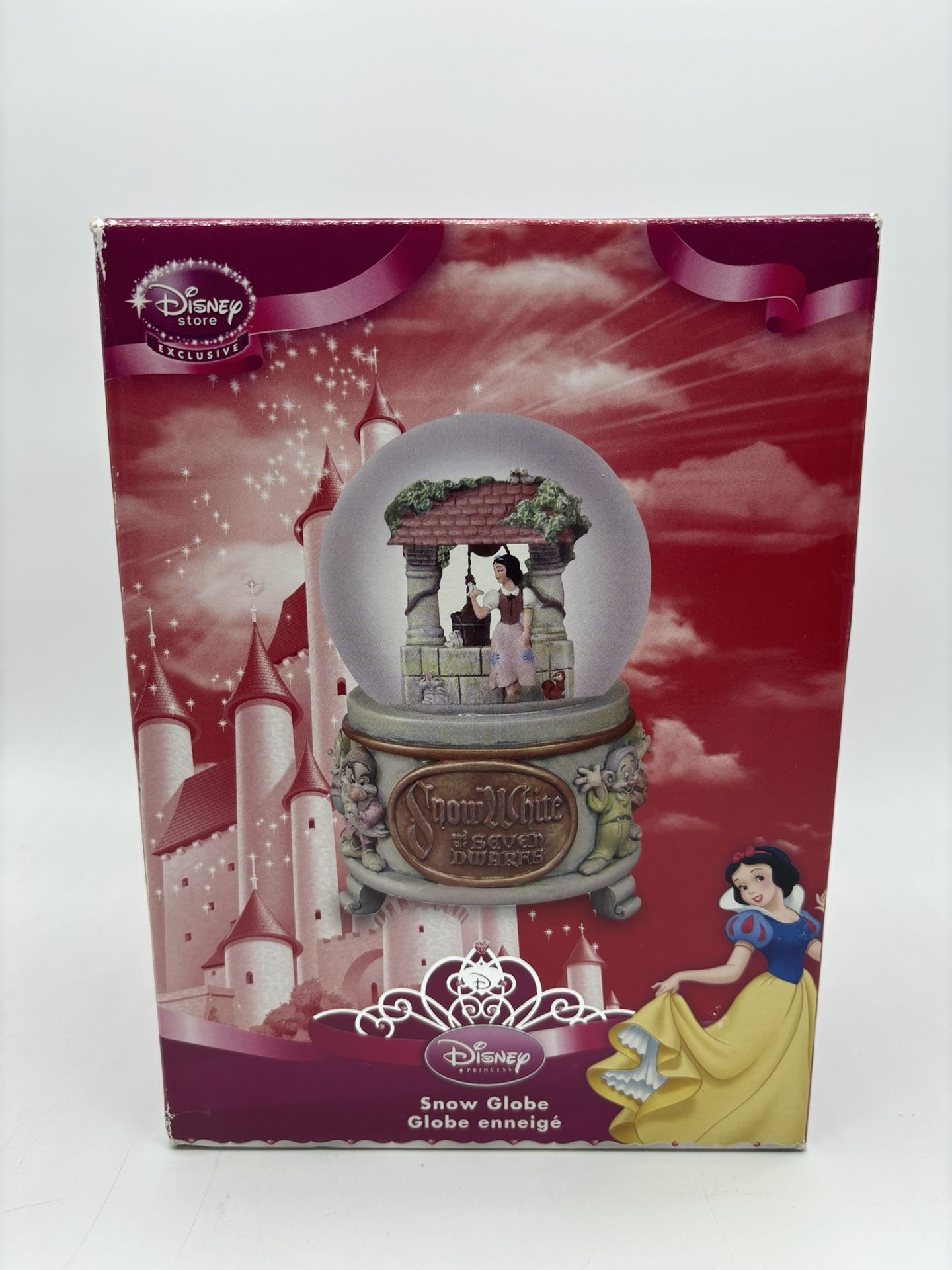 Disney Store Snow White and the Seven Dwarfs "Wishing Well" Snow Globe SEALED