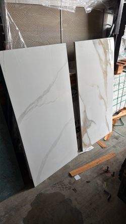 24”x48” Porcelain Tile Glossy